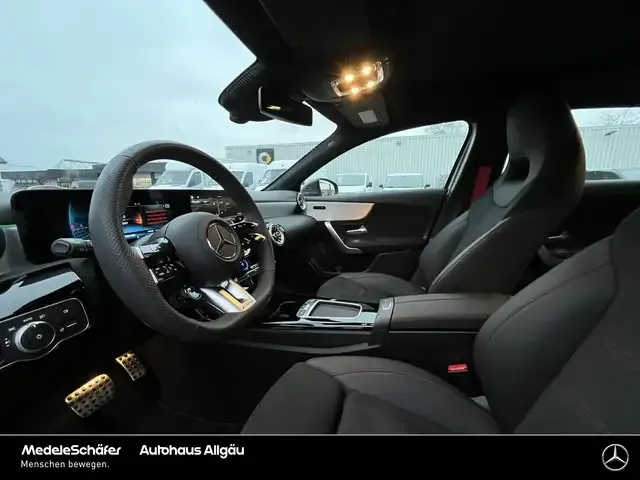 Mercedes-Benz A 35 AMG
