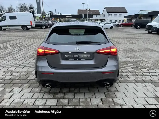 Mercedes-Benz A 35 AMG