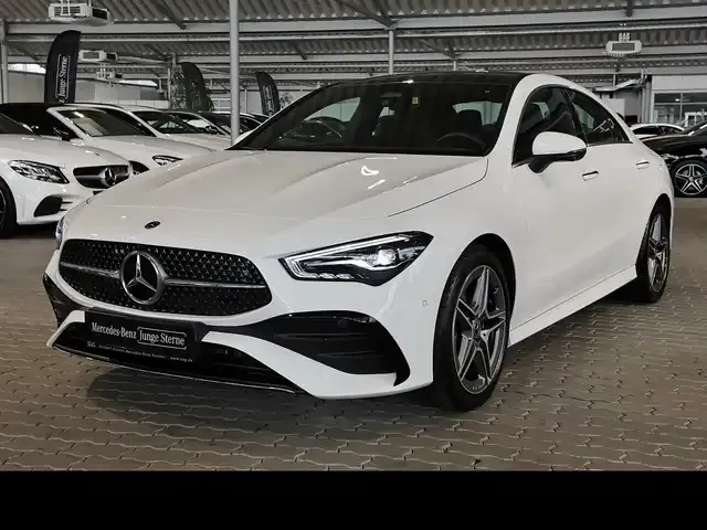 Mercedes-Benz CLA 200