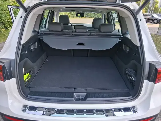 Mercedes-Benz GLB 220
