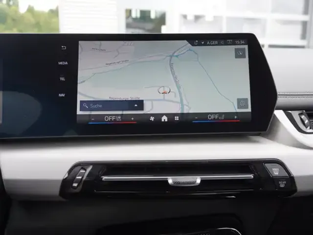 BMW 216