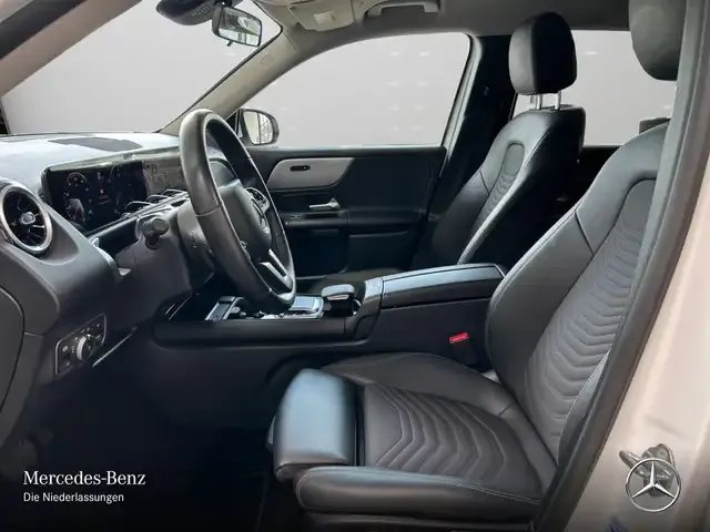 Mercedes-Benz GLB 180