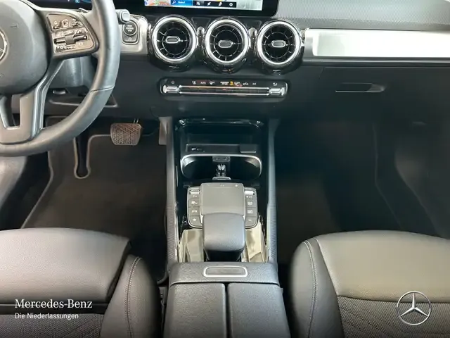 Mercedes-Benz GLB 180
