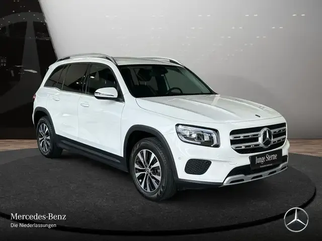 Mercedes-Benz GLB 180