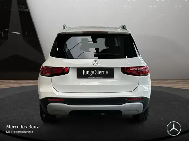 Mercedes-Benz GLB 180