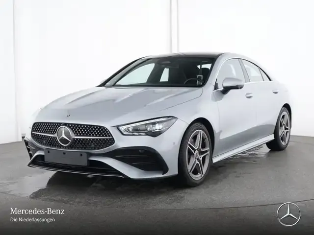 Mercedes-Benz CLA 220