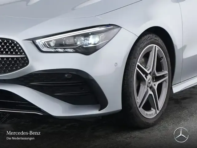 Mercedes-Benz CLA 220