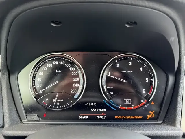 BMW 218