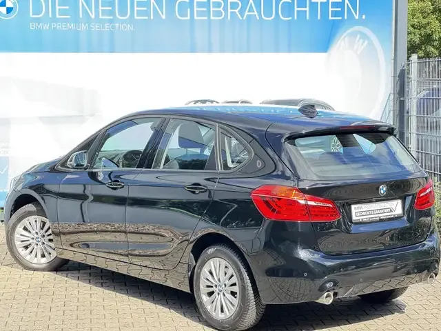 BMW 218