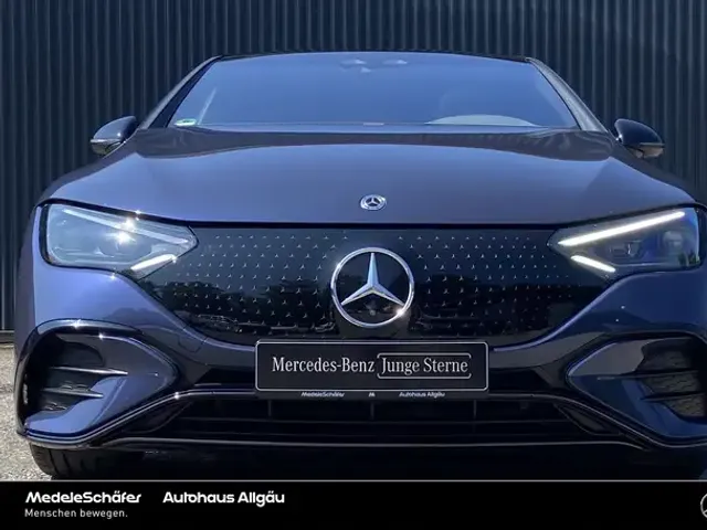 Mercedes-Benz EQE 500