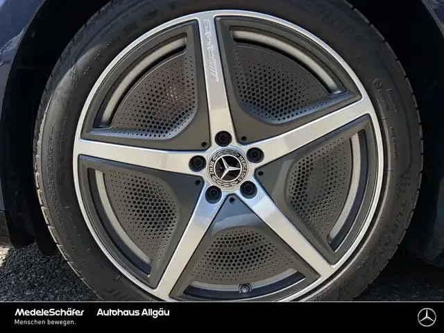 Mercedes-Benz EQE 500