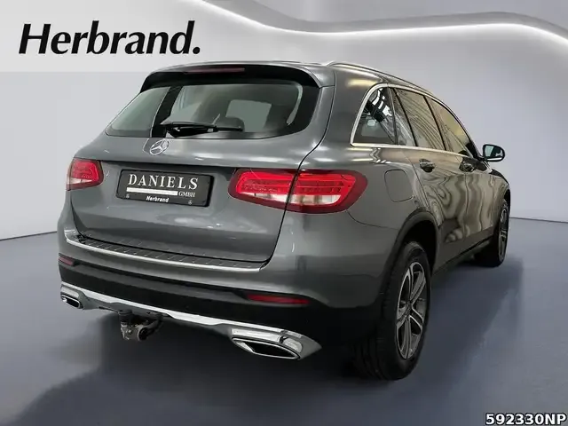 Mercedes-Benz GLC 220