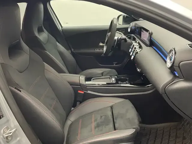 Mercedes-Benz A 45 AMG