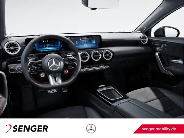Mercedes-Benz A 45 AMG