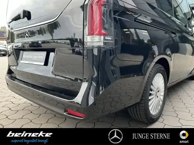 Mercedes-Benz V 250