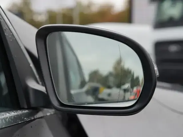 Mercedes-Benz EQA 300