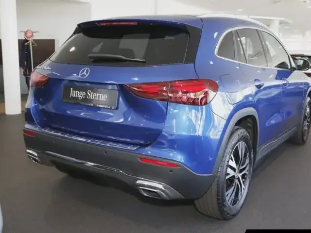 Mercedes-Benz GLA 250