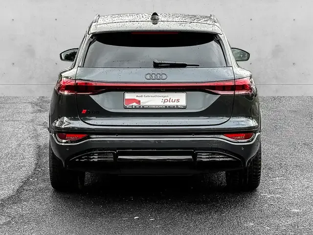 Audi SQ6 e-tron