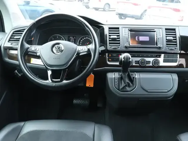 Volkswagen T6 California