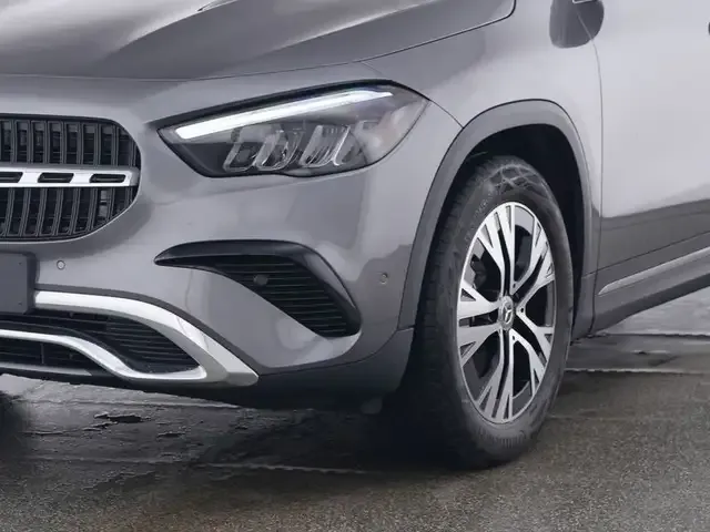 Mercedes-Benz GLA 180