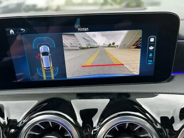 Mercedes-Benz CLA 180