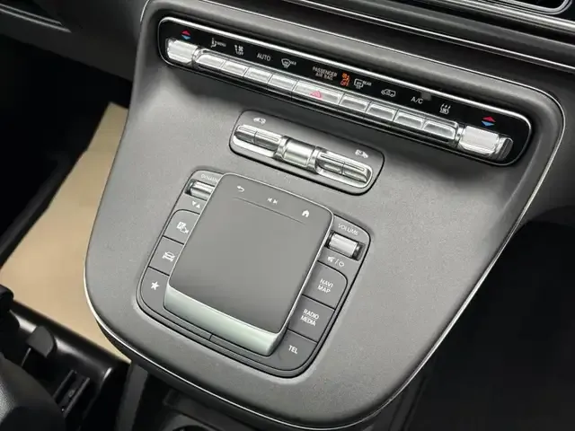 Mercedes-Benz EQV 300