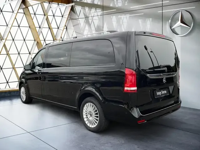 Mercedes-Benz V 250