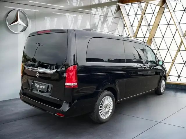 Mercedes-Benz V 250