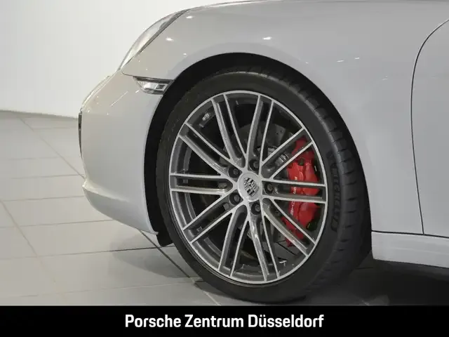 Porsche 991