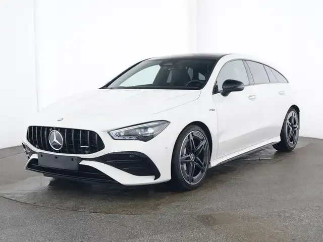 Mercedes-Benz CLA 35 AMG