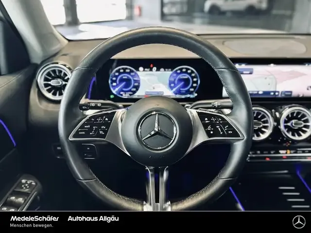 Mercedes-Benz EQB 250