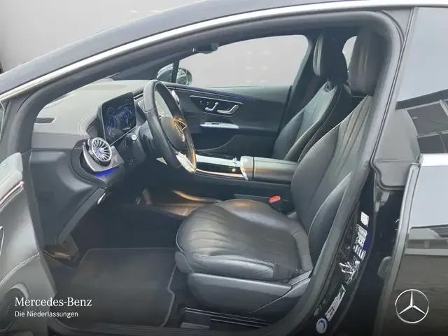 Mercedes-Benz EQE 300