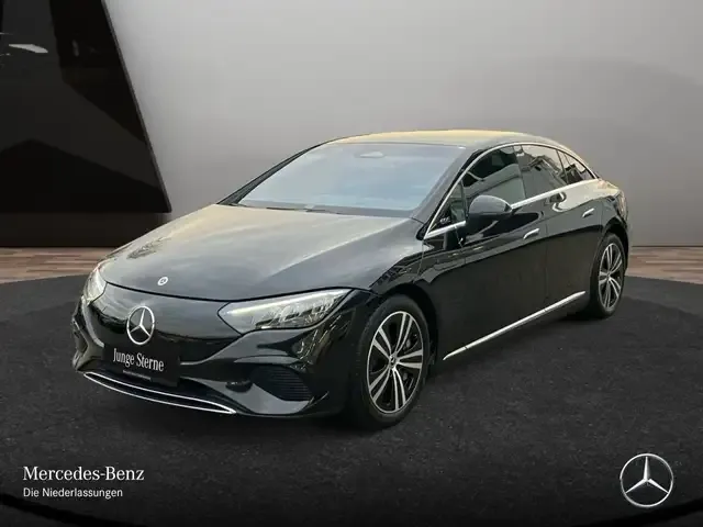 Mercedes-Benz EQE 300