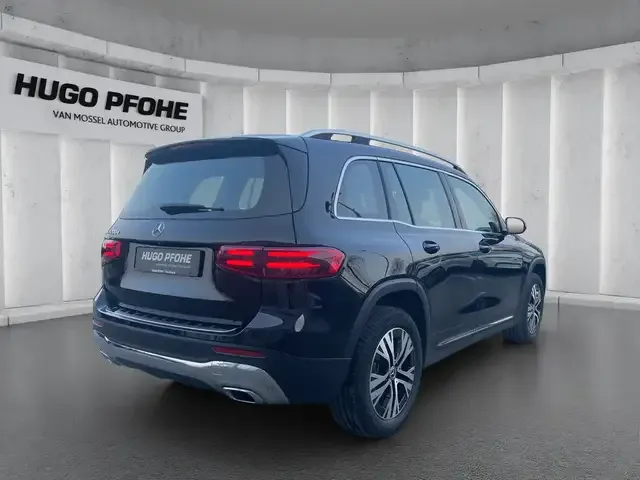 Mercedes-Benz GLB 200