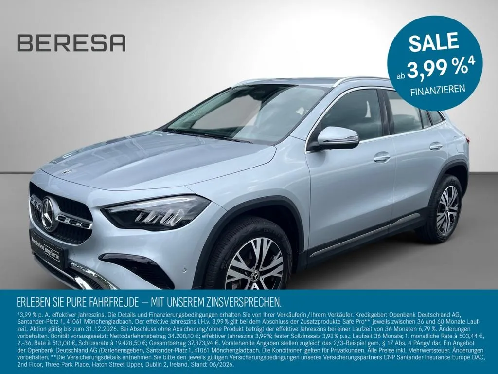 Mercedes-Benz GLA 200