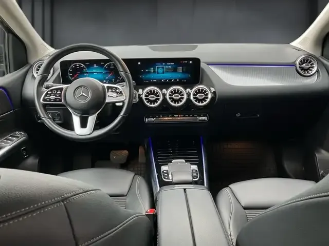 Mercedes-Benz B 220