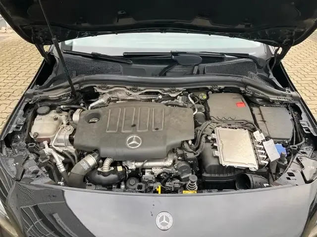 Mercedes-Benz B 220