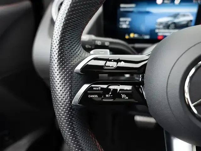 Mercedes-Benz GLA 220