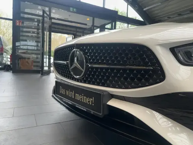 Mercedes-Benz CLA 250