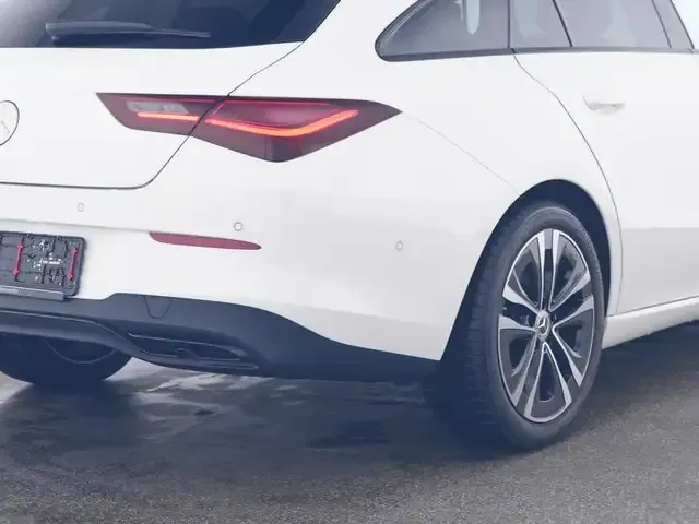 Mercedes-Benz CLA 180