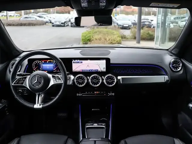 Mercedes-Benz GLB 200