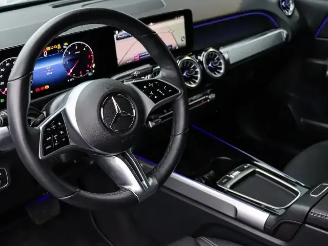 Mercedes-Benz GLB 200