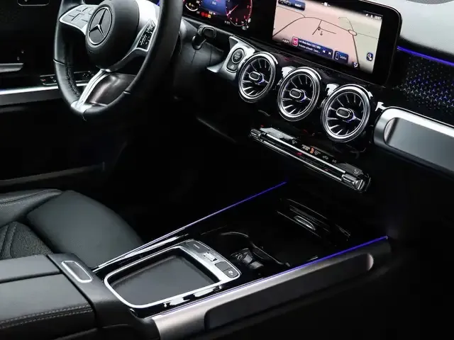 Mercedes-Benz GLB 200