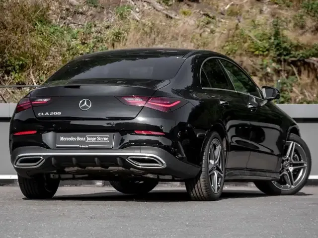 Mercedes-Benz CLA 200