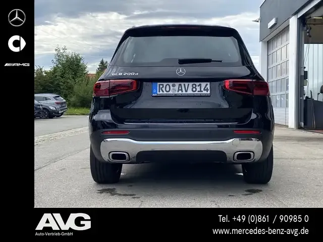 Mercedes-Benz GLB 200