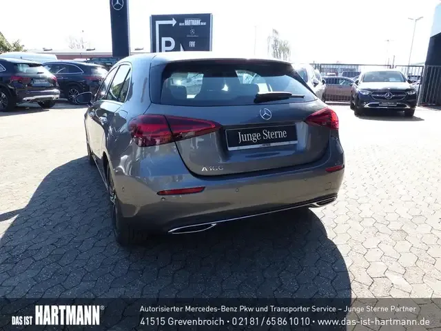 Mercedes-Benz A 180