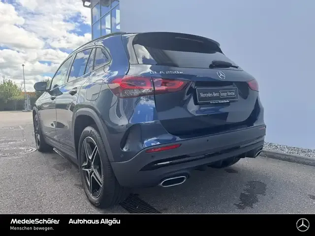 Mercedes-Benz GLA 250