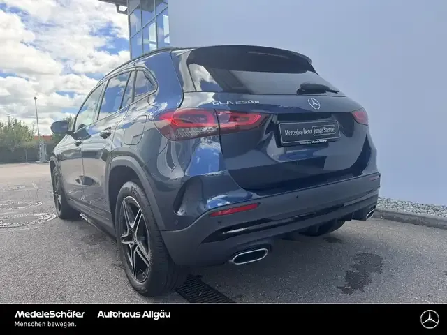 Mercedes-Benz GLA 250