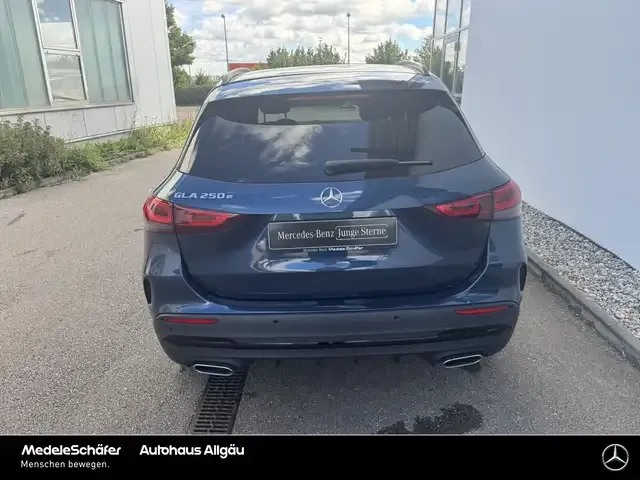 Mercedes-Benz GLA 250
