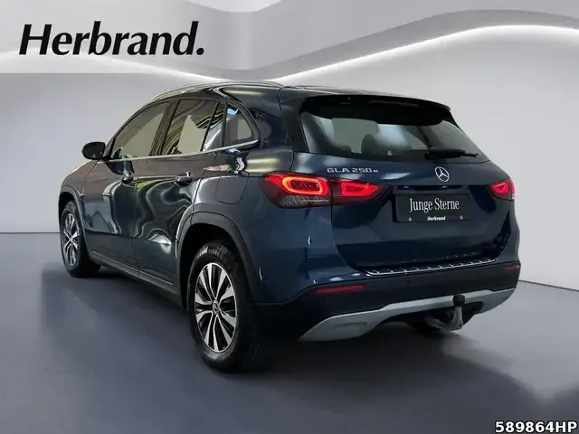 Mercedes-Benz GLA 250
